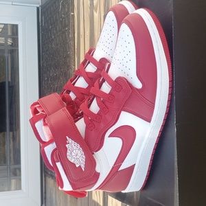 Jordan 1's FlyEase Cardinal red/white - men's size 9.5